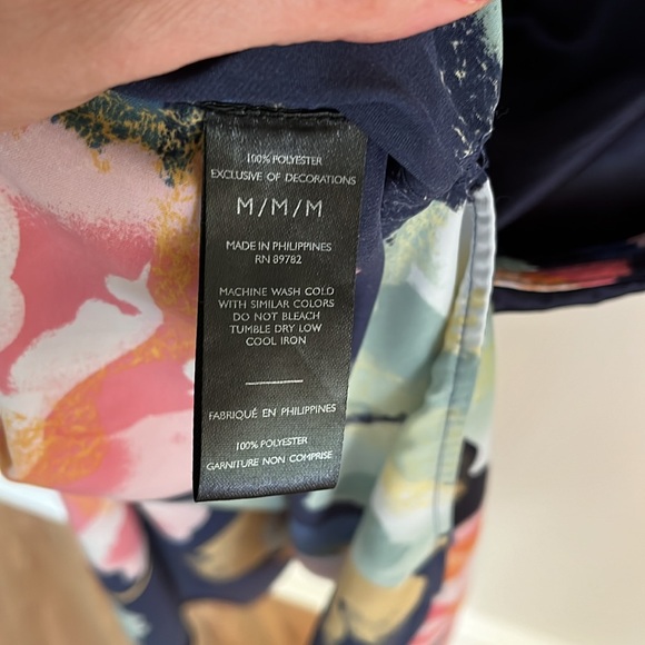 - Natori Hanami navy floral print caftan vneck size M - Picture 7 of 12